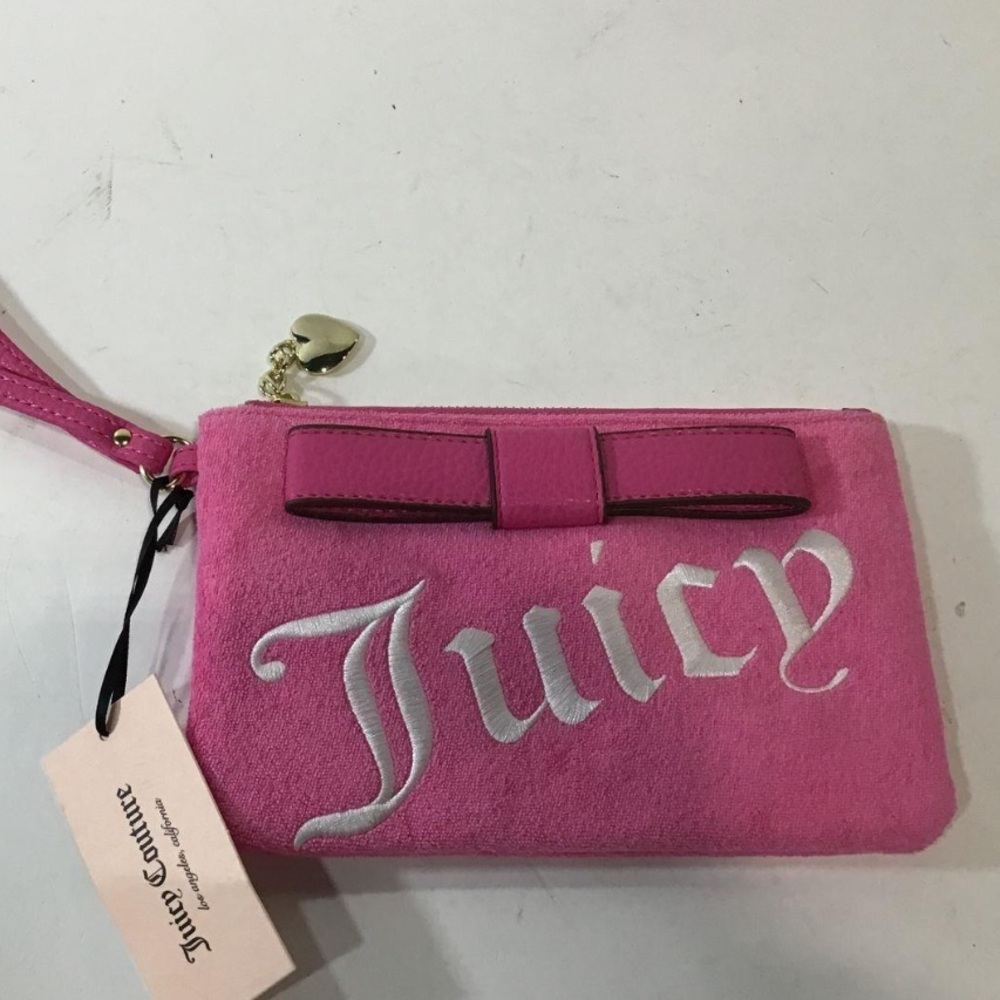 NEW!! Women’s Juicy Couture Strike It Rich Flamingo Wristlet